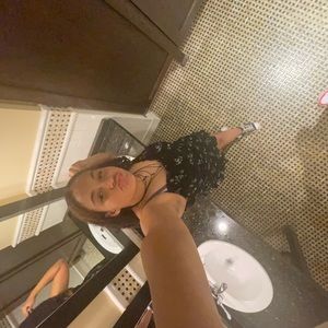 Meet your Posher, Maci